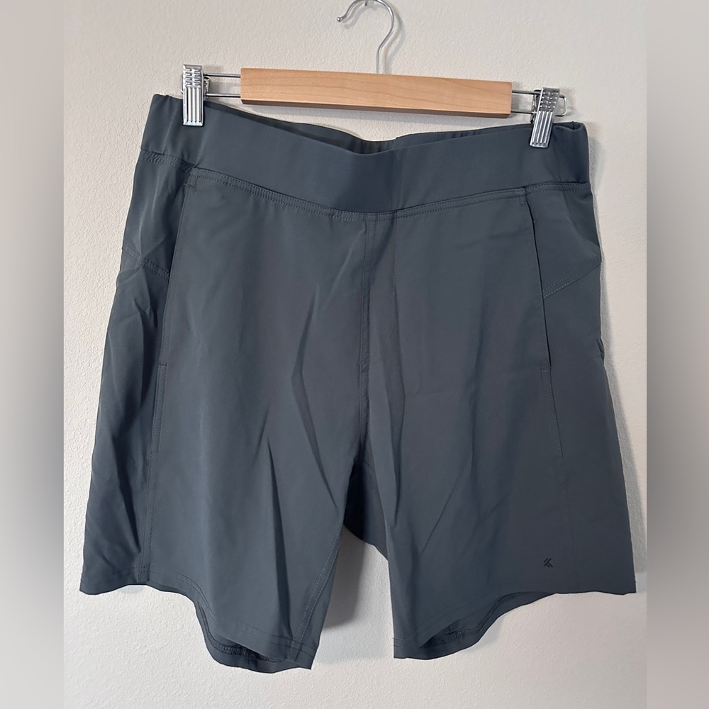 Kyodan Charcoal men’s Performance Shorts size medium